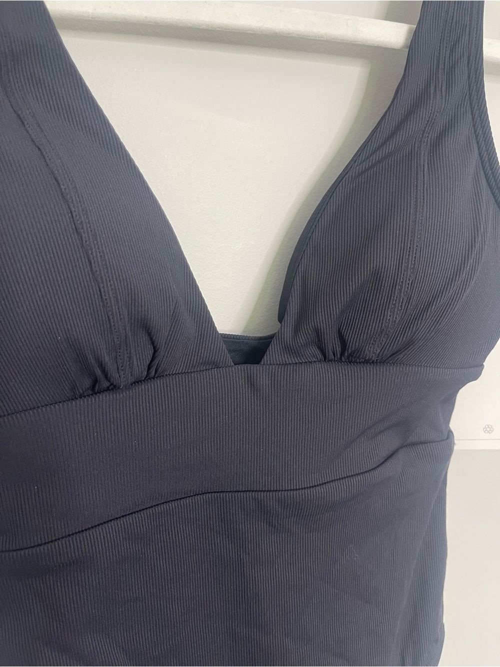 Quince Italian Plunge One-Piece Black Swimsuit NEW XS - Picture 5 of 10